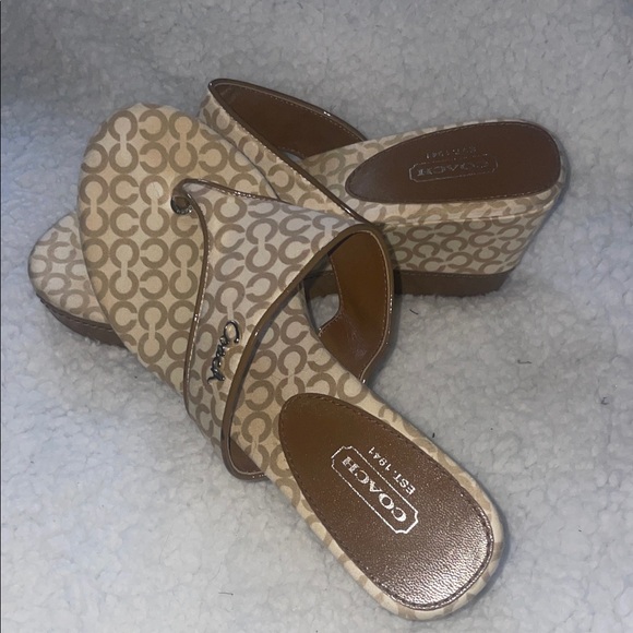 COACH Tan & Brown Wedges - Picture 1 of 7